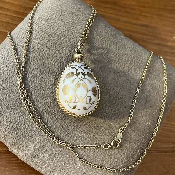 Vintage Franklin Mint Flowers of Spring Bisque Porcelain Easter Egg Pendant 78 - Picture 5 of 5